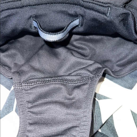 NWOT - Lululemon Athletica Black and White Athletic Shorts Chevron Pattern - Picture 7 of 8